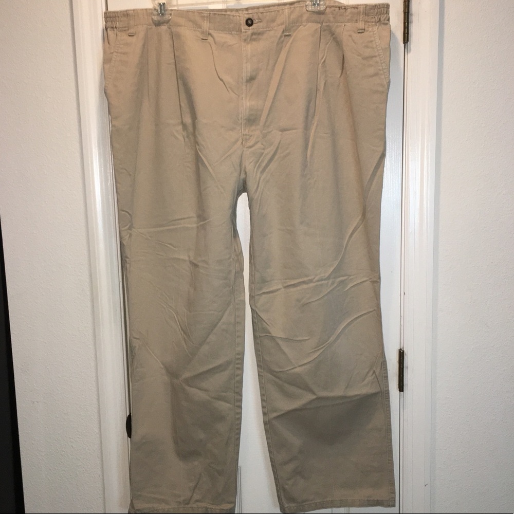 TOWNCRAFT Men’s no Wrinkle khakis 48 x 30